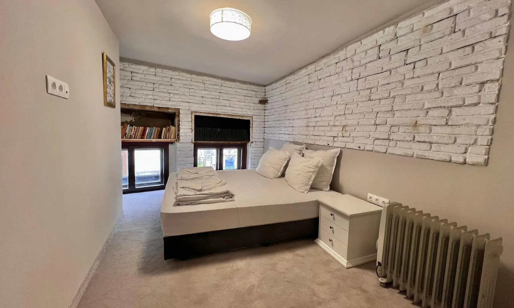 BED&BOOK hostel Warna 0*,  Bulgarien